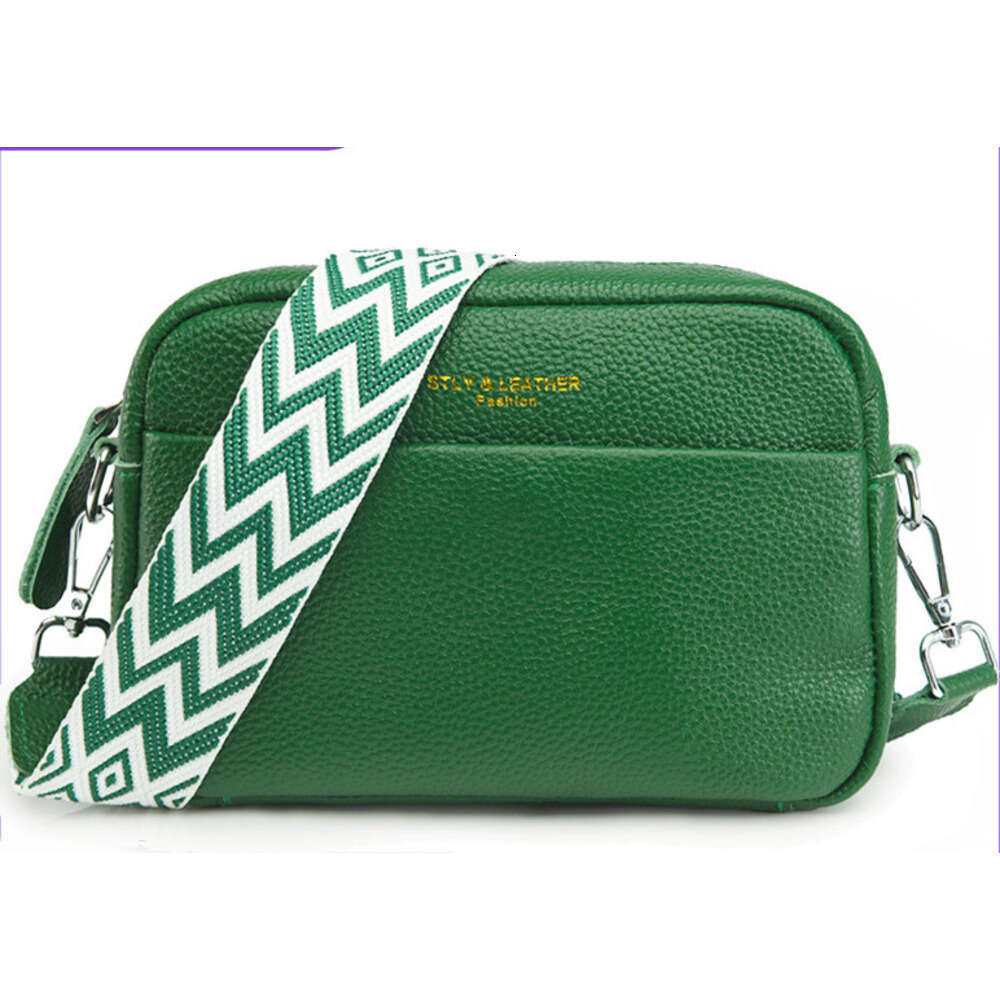Single shoulder crossbody women's wholesale fashionable commuting simple top layer cowhide small square bag 2025 new style temperament chic elega