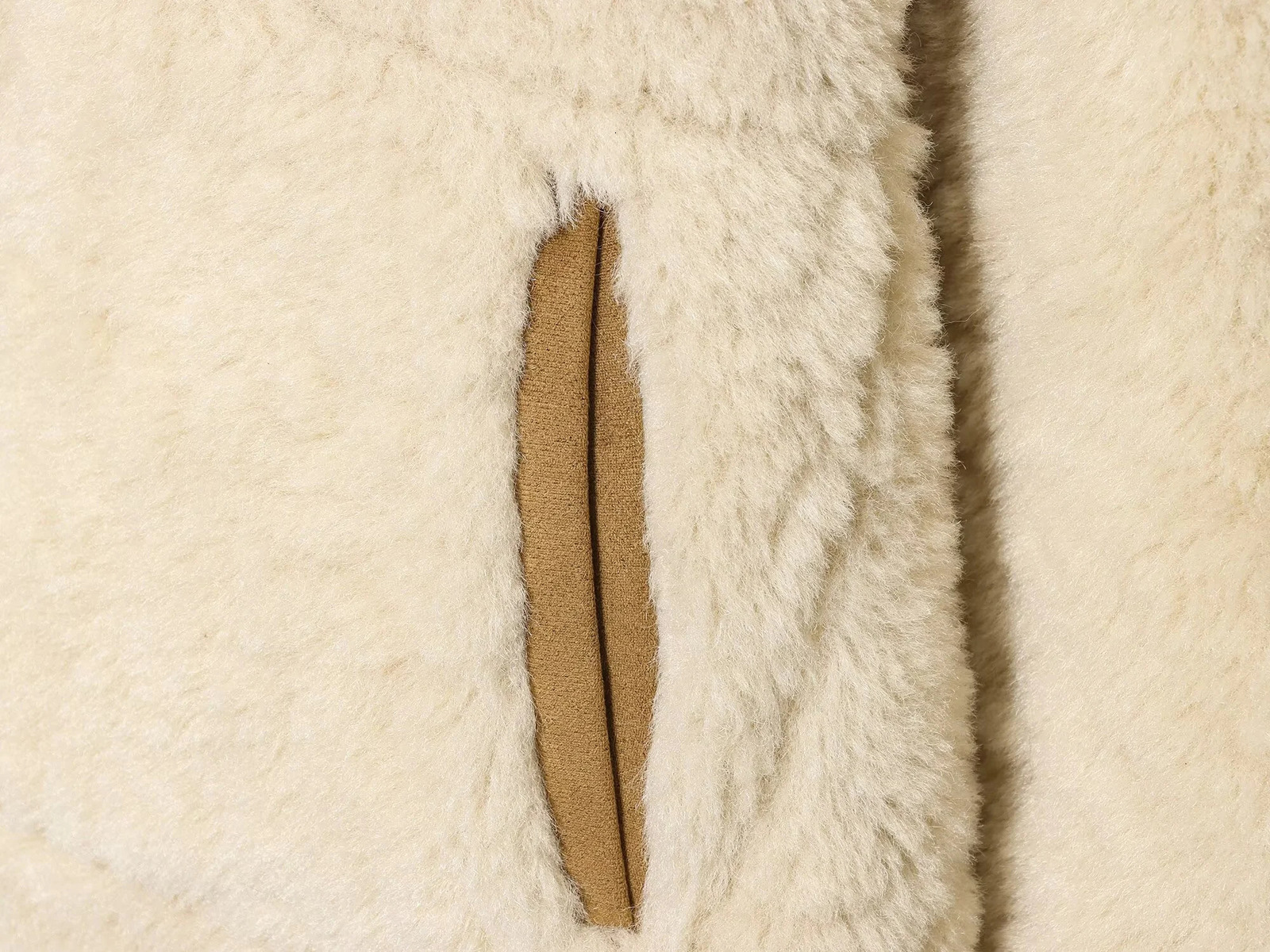 Wearing lamb wool on both sides thickened fur onepiece short jacket autumn and winter for warmth 251110