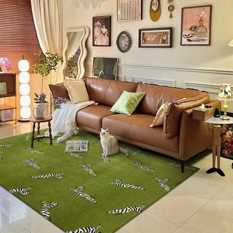 Light Luxury Carpets for Living Room Modern Style Bedroom Decor Plush Carpet Fluffy Soft Leopard Print Rug Home Non-slip Mat Y251110