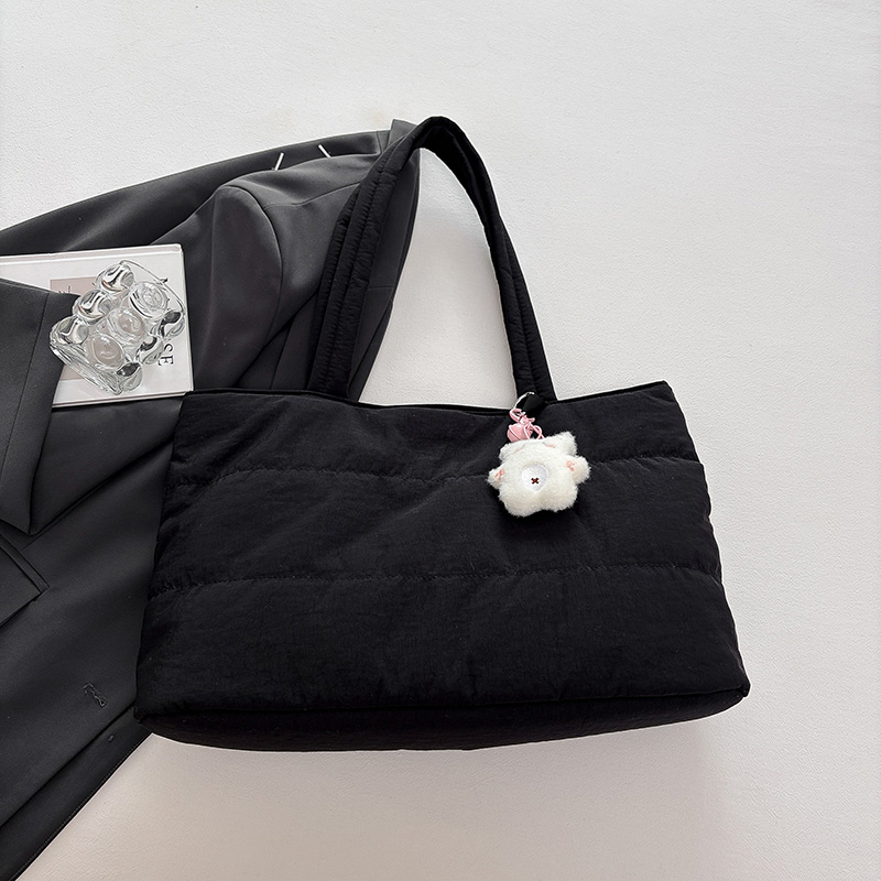 2025 summer new women's retro high-end wide shoulder bag, casual versatile crossbody bag, high-end commuting leisure bag, shopping bag, versatile