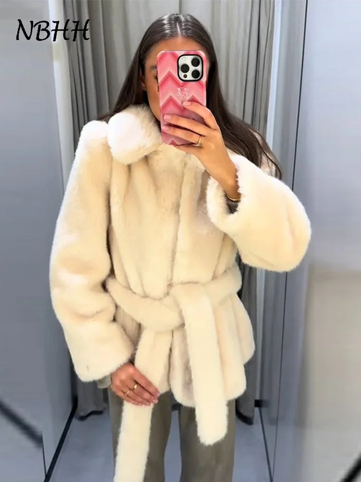 Warm Womens White Lace Up Faux Fur Coats Loose Lapel Long Sleeve Pocket Furry Overcoats Autumn Winter Lady Thick Outwear 251110