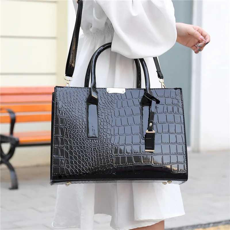 Patent Leather Women Messenger Bags Crocodile Female Crossbody Shoulder Hand Bags for Women High Quality Ladies Handbags K251110