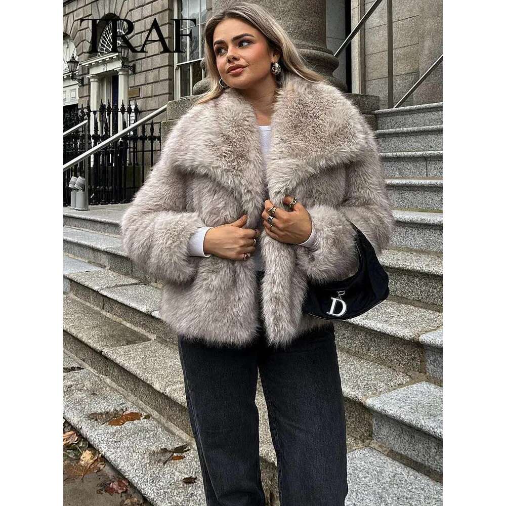 TRAFZA Women Fashion Cropped Faux Fur Jacket Long Sleeve Front Snap-Button Female Outerwear Chic Lapel Collar Thick Coat
