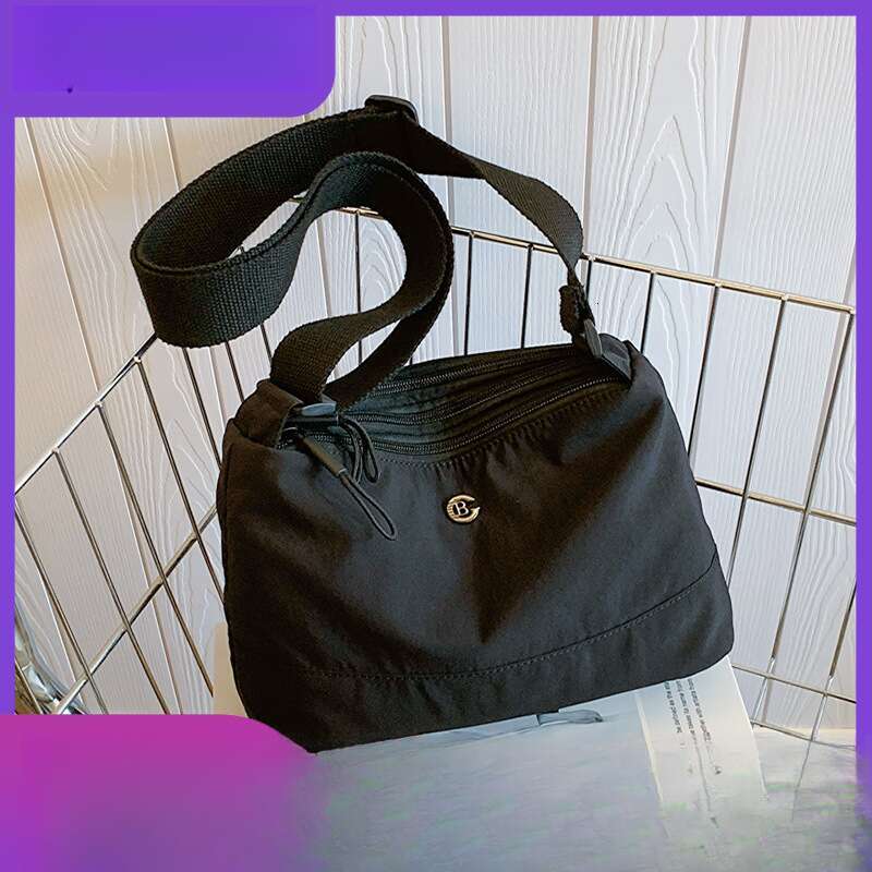 Multi layer and shopping shoulder lightweight waterproof nylon cloth casual crossbody bag, 2025 temperament versatile new trendy clothing ins