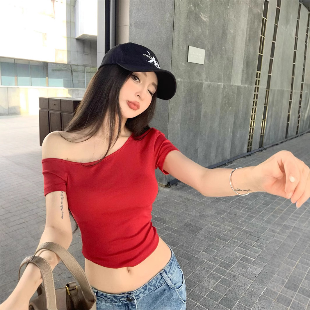 2025S Designer Women s T shirt Pure Desire Slanted Off Shoulder Sleeves Summer New Short Style Crop Top Slim Fit Multifunctional Popular Top Outdoor C