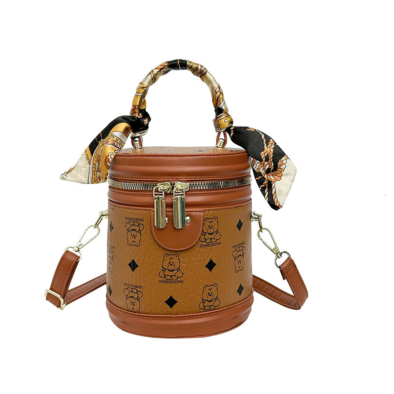 Stylish Simple Clutch Purse Bag For Women With Leather Material And Minimalist Vintage Casual Design R251110