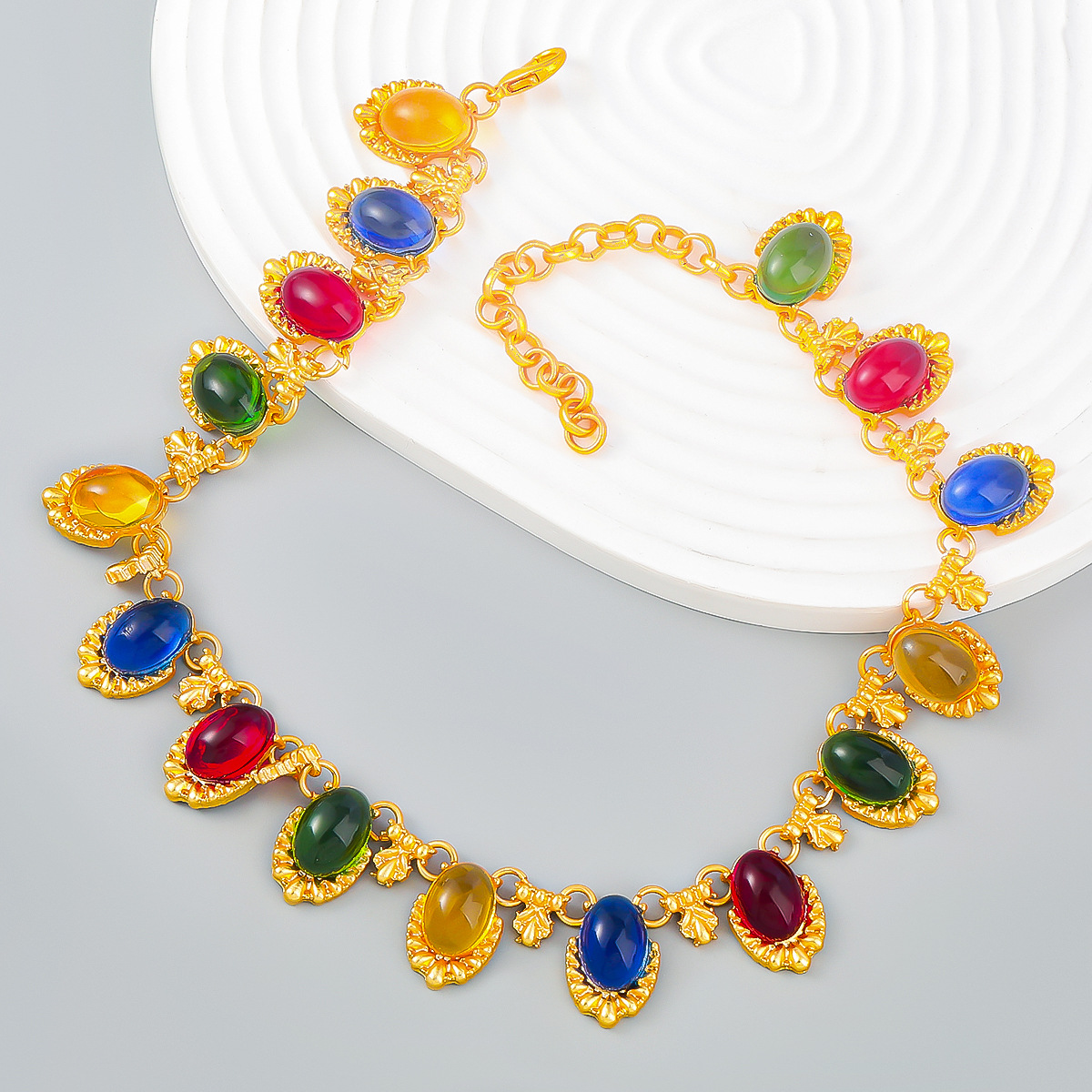 Fashionable Retro Colorful Oval Resin Necklace Charming Womens Bohemian Hip Hop Accessories Sweater Chain