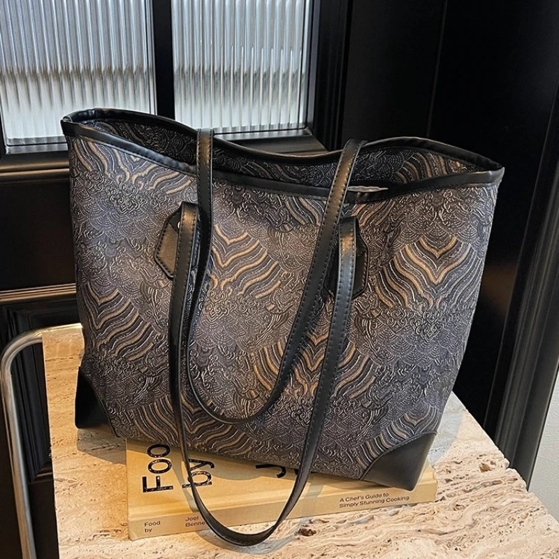 Large Capacity Tote Bag for Women Shoulder Bags Leisure Shopping Bag Class Bags for Girl Designer Bags Female Bag Bolsos Mujer R251110