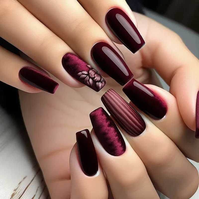 24 pieces of deep red charm pressed on nails pink gradient fake nails smooth artificial fingers reusable female fake nails W250410
