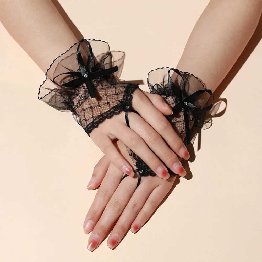 Gothic Short Black Gloves Female Harajuku Lace Bridal Wedding Halloween Lolita Dress Net Gauze Bow Hand Sleeve Fishnet Gloves L251110