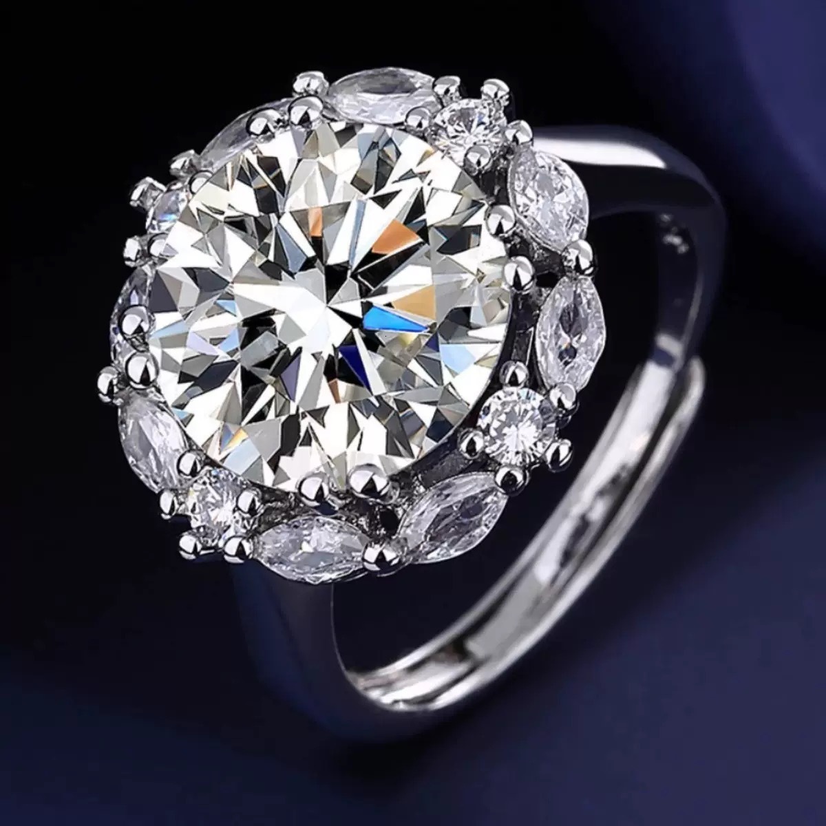 Hot Selling Popular Large Diamond Designer Ring Pigeon Egg Ring Fashion Wedding Fashion Ring Ring Adjustable Ring Tiktok Live Jewelry Manufacturer Who