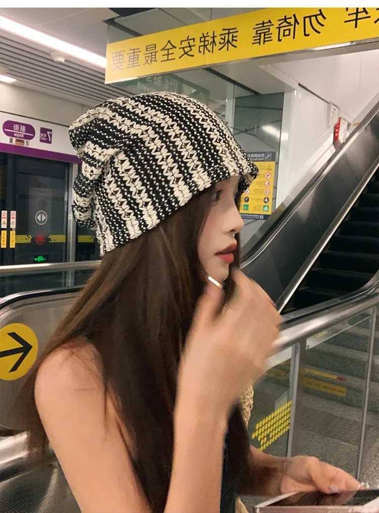 Hollow Knitted Beanies Hats For WomenMen Summer Crochet Striped Skullies Cap Outdoor Famela Cover Head Cold Caps Ear Hat BonnetXJ251110