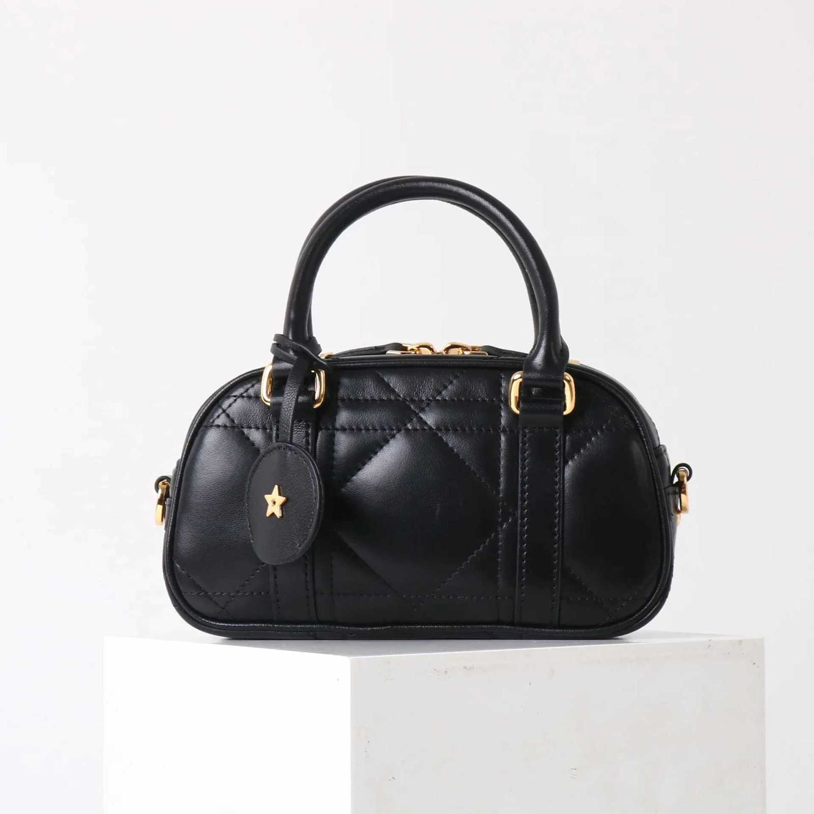 2025 New Diamond Pattern Boston Bag High Quality Womens Handbag Vintage Style Shoulder Crossbody Bag Polyester Lining Zipper K251110