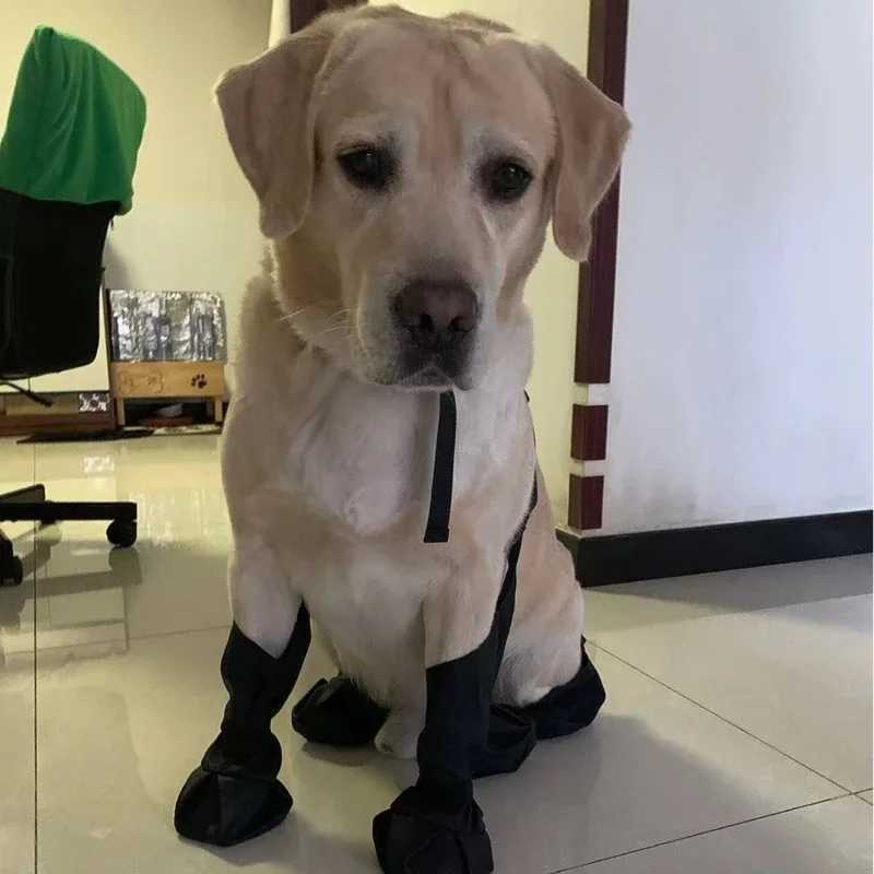 Pet outdoor rain shoes small and medium-sized dog shoes dust-proof and waterproof dog shoes soft soled foot covers Black pet products T2504010