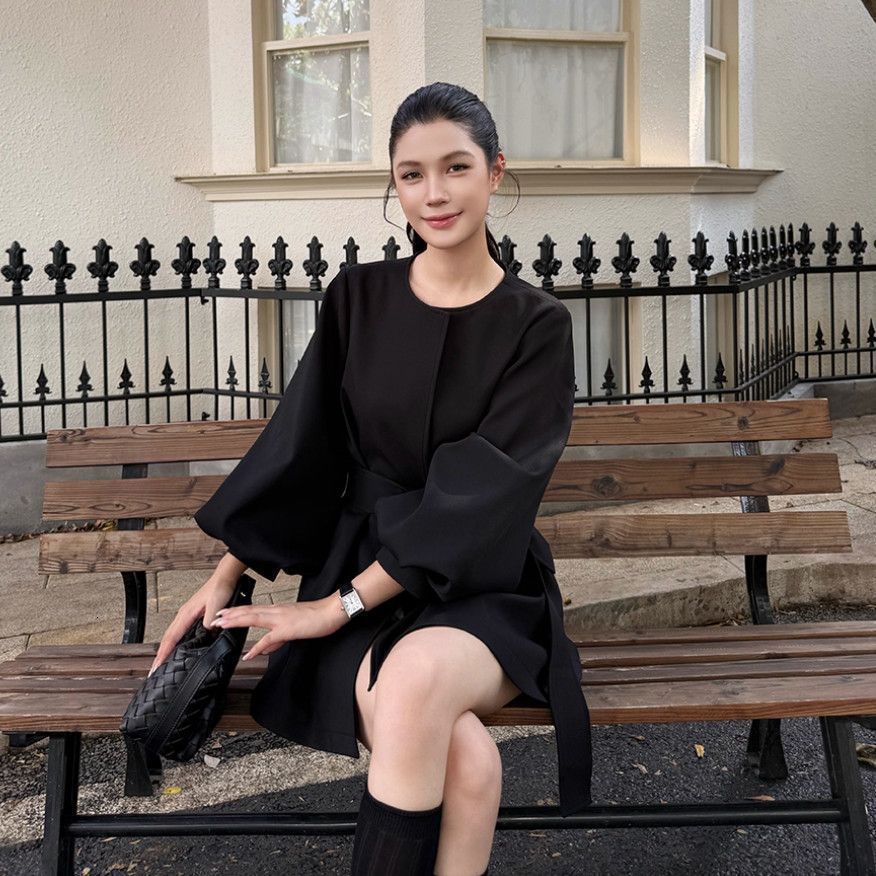 Korean Clothing Hepburn Style Round Neck Thin Long Sleeve Trench Coat for Women Autumn Small Size Spring 241029