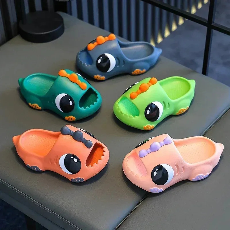 Cute cartoon dinosaur beach sandals for children aged 2-12 in summer suitable for boys and girls flip up non slip indoor shoes 250409