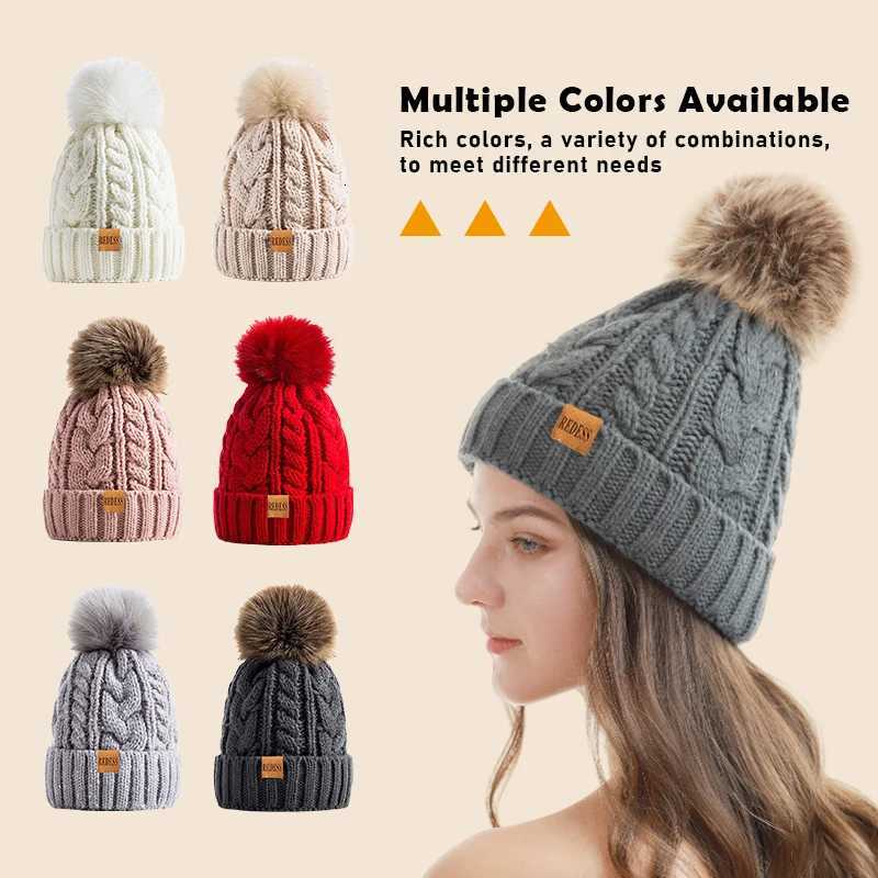 Women Winter Pompom Beanie Hat with Warm Fleece LinedSuitable for keeping warm when going skiing outsidetwo-piece setXJ251110
