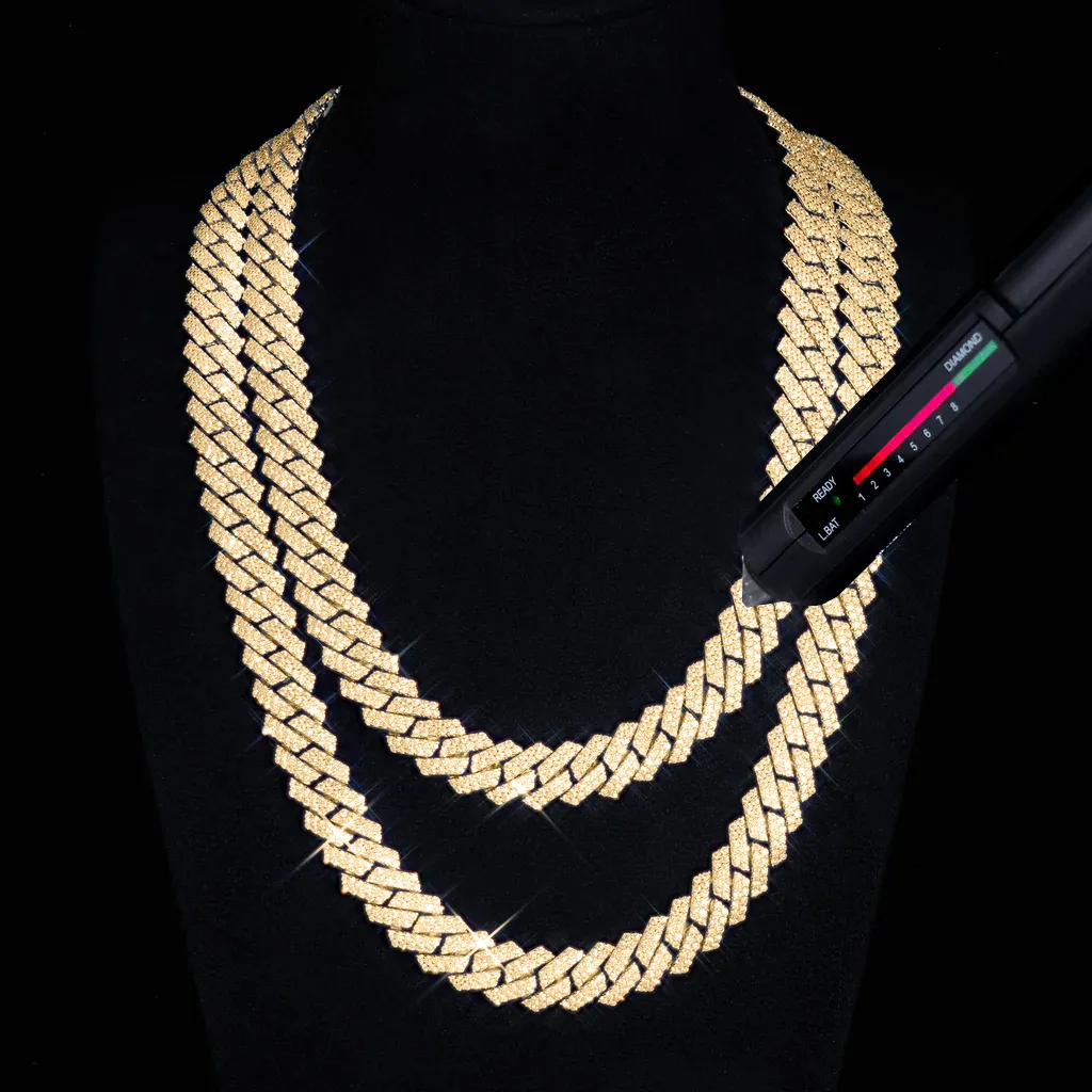 Durable VVS Moissanite Cubic Zirconia Rapper Cuban Link Pendant Necklace - 24mm