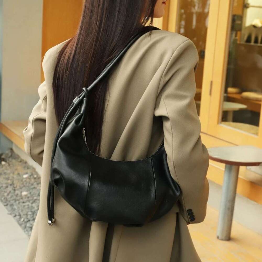 YANATARI Dumpg Leather Soft Leather Large Capacity Minimalist Crossbody Bag Women Female Fashion