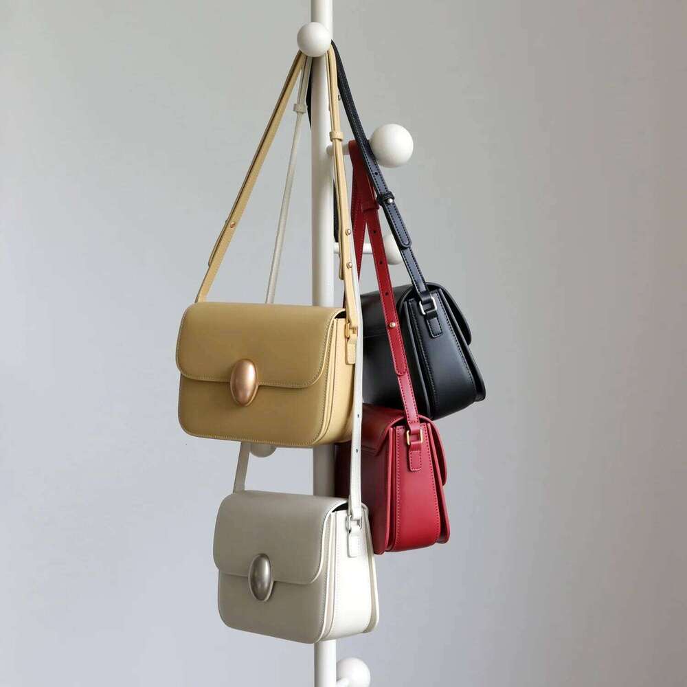 Cowhide Women's Small Square New Niche Design Fashionable Simple Crossbody High Quality Commuter Shoulder Bag 251110