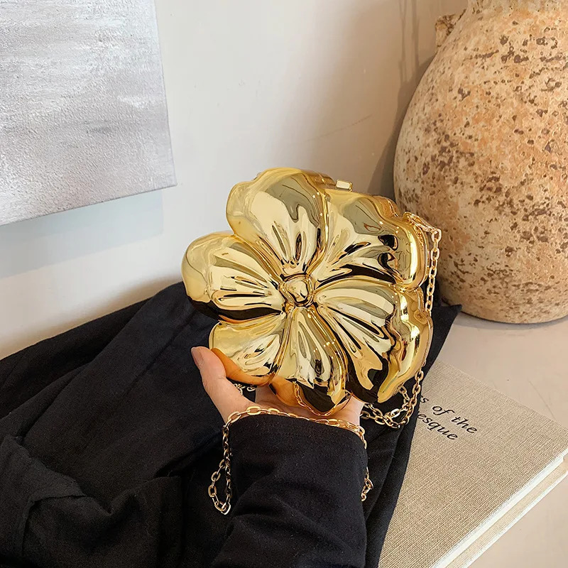 Flower Shape Handbag Womens Evening Clutch Gold Chain Bag Elegant Shoulder Bag Chic Silver Coin Wallet 2024 Trend Luxury Design R251110