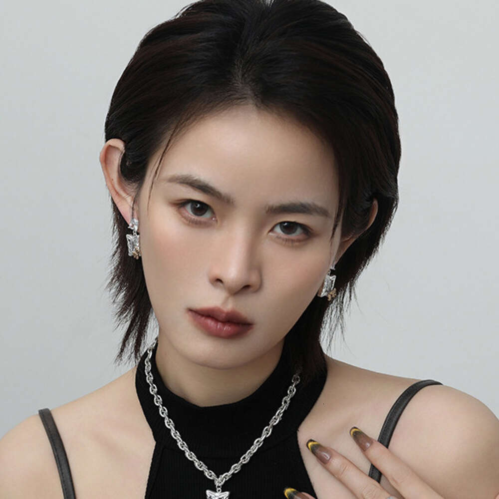 Original Retro Bowknot for Women Simple Exquisite Personality Drop Earrings High-end Temperament 925 Silver Needle Ear Jewelry