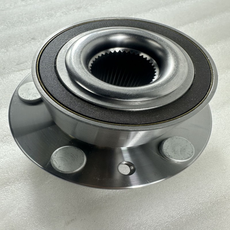 Land Rover front wheel hub bearings are suitable for Freelander 2 LR003157