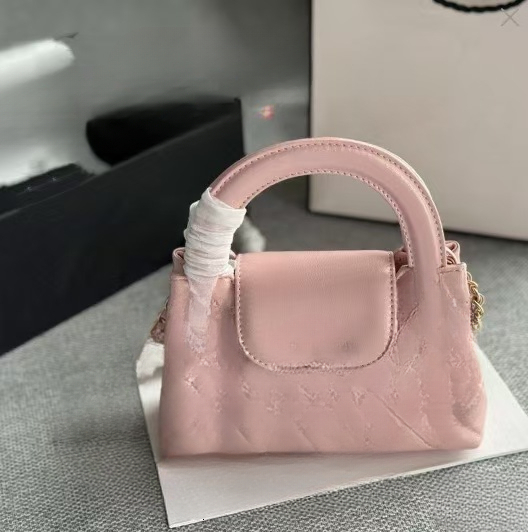 Designer's new fashionable quilted chain handbag, women's shoulder crossbody bag, designer bag