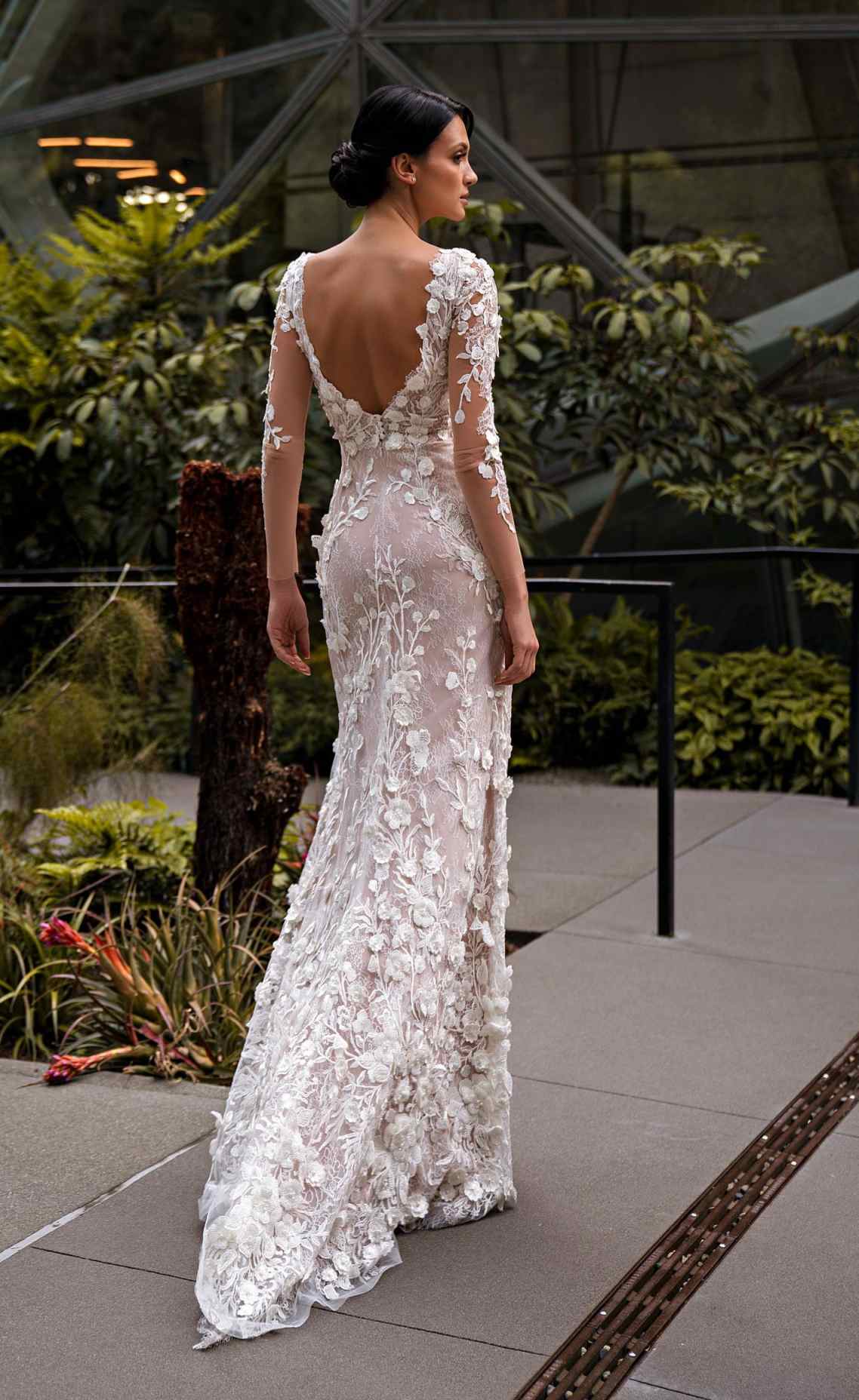 Classic Mermaid Wedding Dress Sexy V-Neck Bride Dresses 3D-Appliques Slim Fit Bridal Gowns Dress Ball Gowns Customized Plue Size H25677