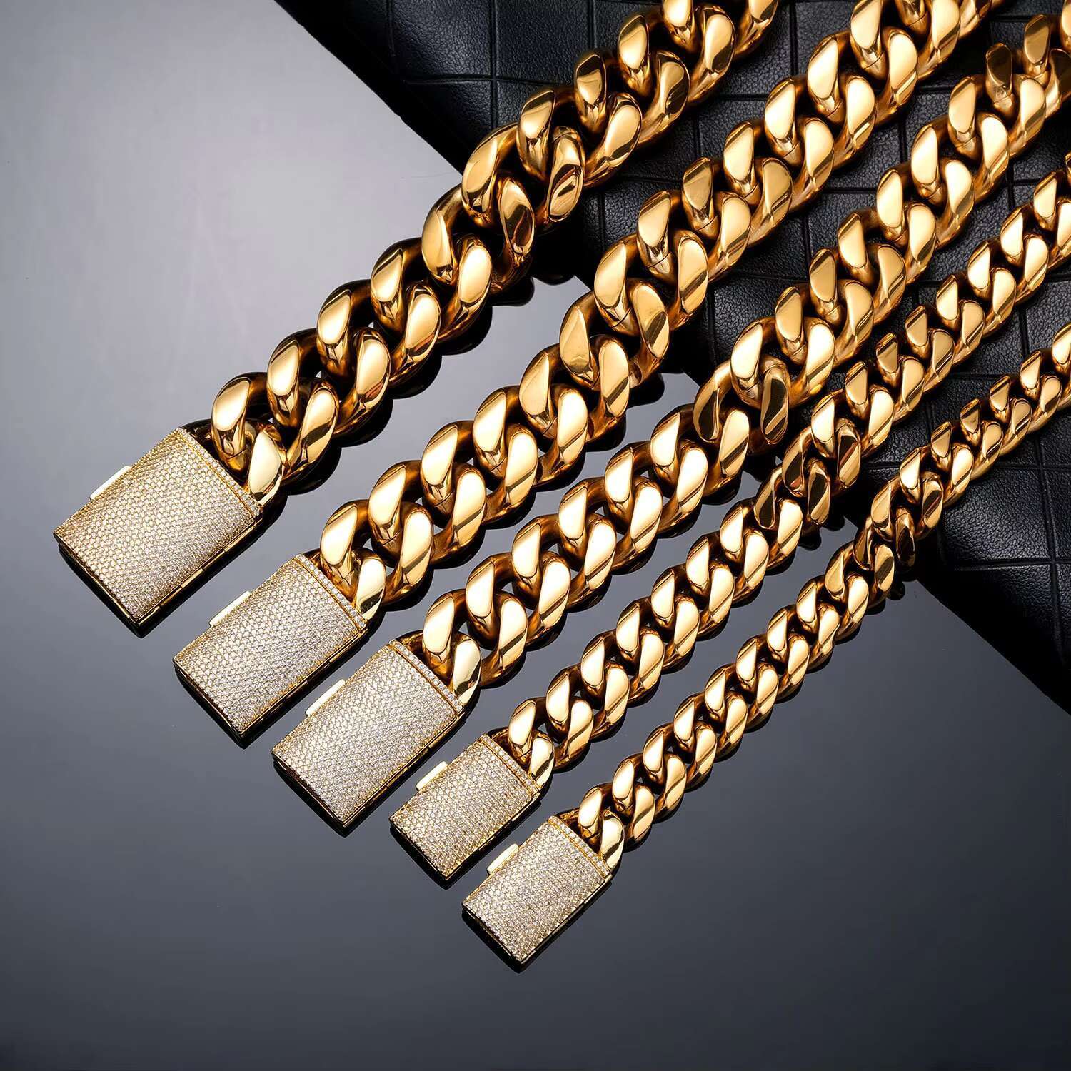Hot Sale Thick Chunky Heavy Stainless Steel 18k Pvd Gold Plated Box Buckle Cuban Link Chain Necklace for Men Fine Jewelry