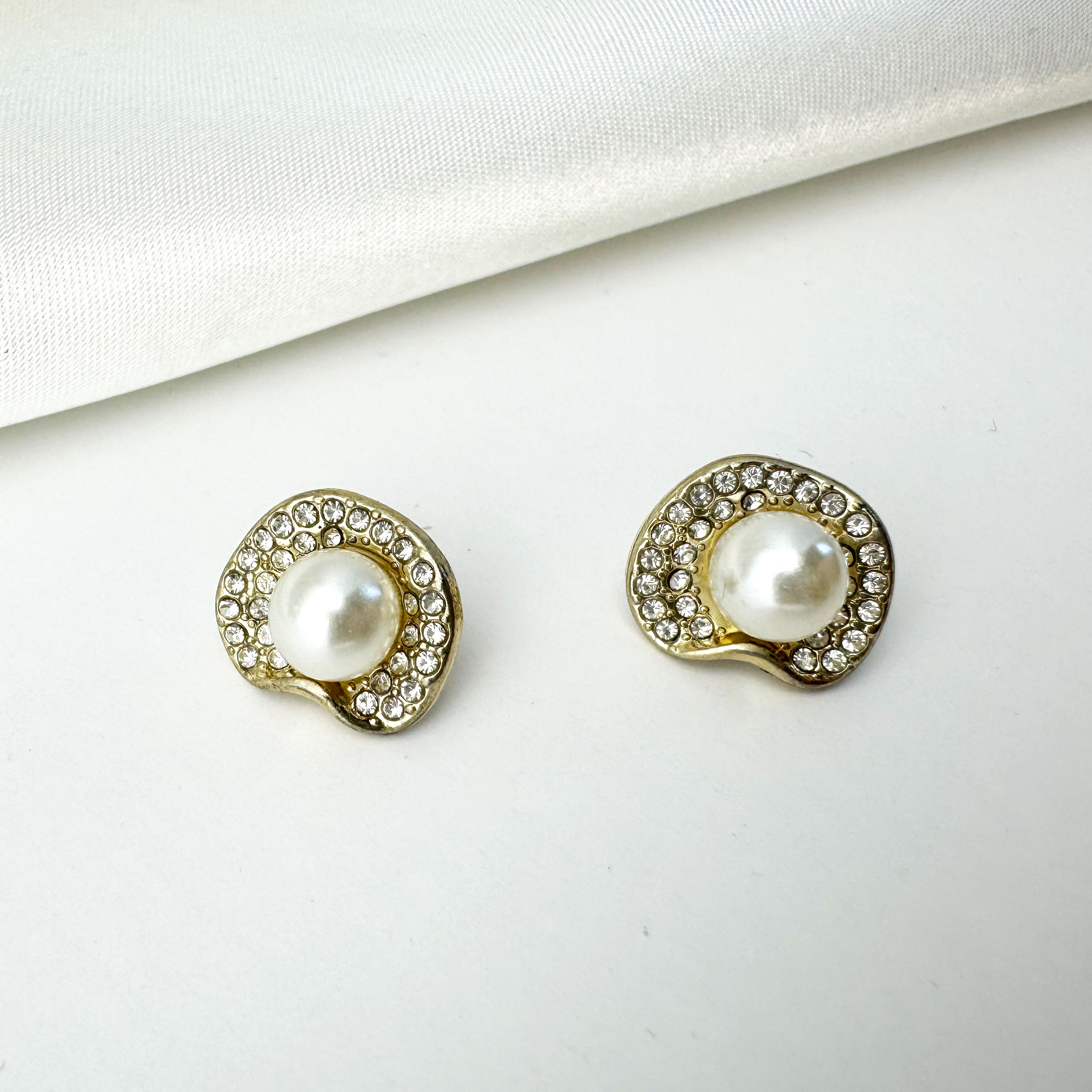 Metal-inlaid buttons, coat, windbreaker, sweater, coat buttons