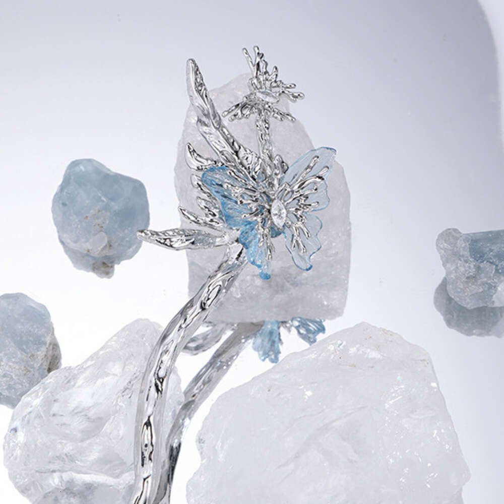 Ice Transparent Blue Butterfly Metal for Women 2025 New Chinese High-end Niche Hairpin Cool Style Hair Accessory