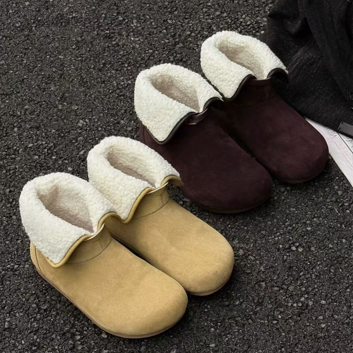 Designer's new sheepskin wool thick sole fluffy two-way snow boots rubber sole warm cotton shoes
