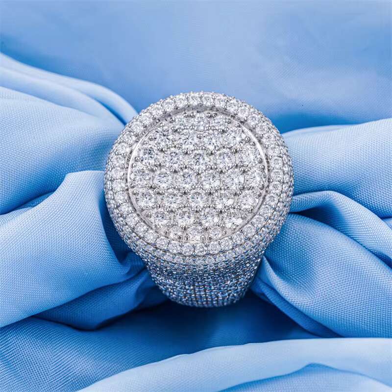 Hip Hop Ring 925 Silver Inlay D Color VVS Moissanite Ring Fashion Trend Full Diamond Men and Women Ring