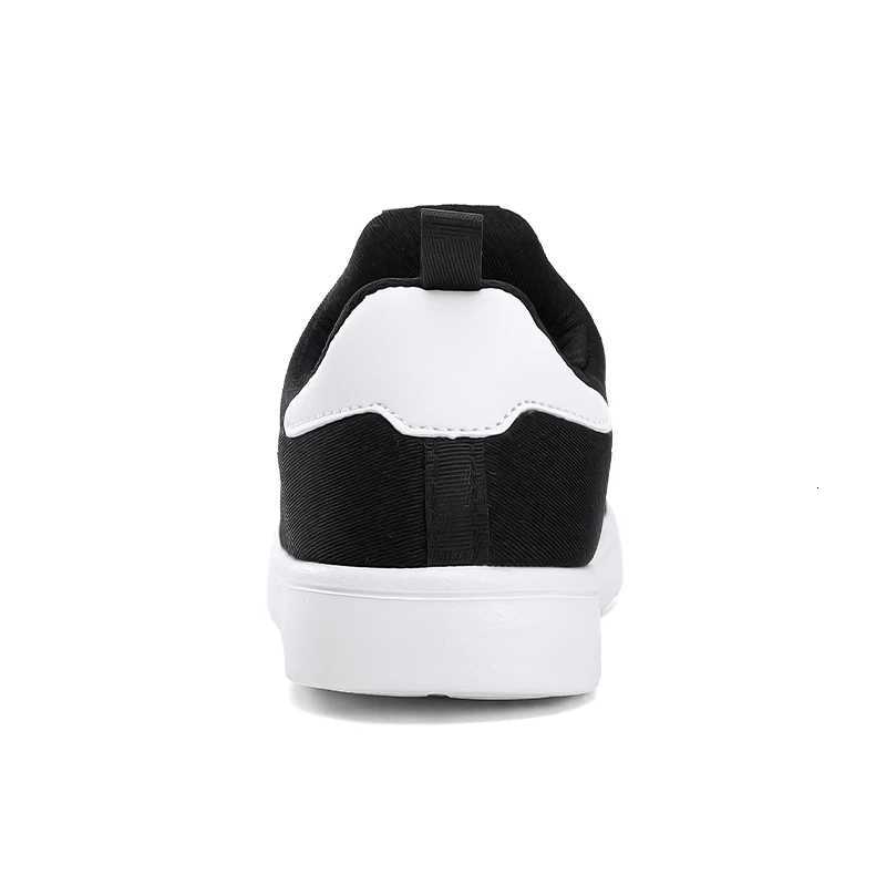Soft soled childrens board shoes fashionable spring childrens sports and leisure shoes suitable for both boys and girlsT251110
