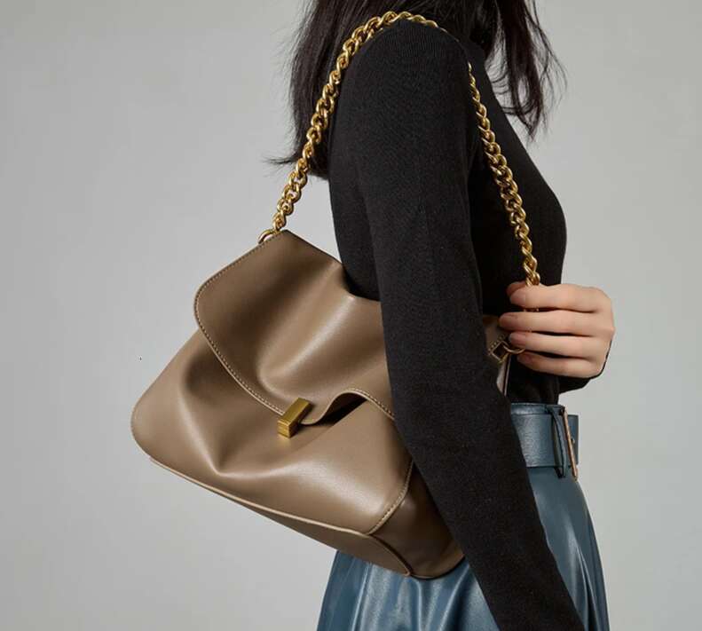 Women Large Korean Cow Flap Shoulder Chain Bag Solid Genuine Leather Female Crossbody Handbag Messenger