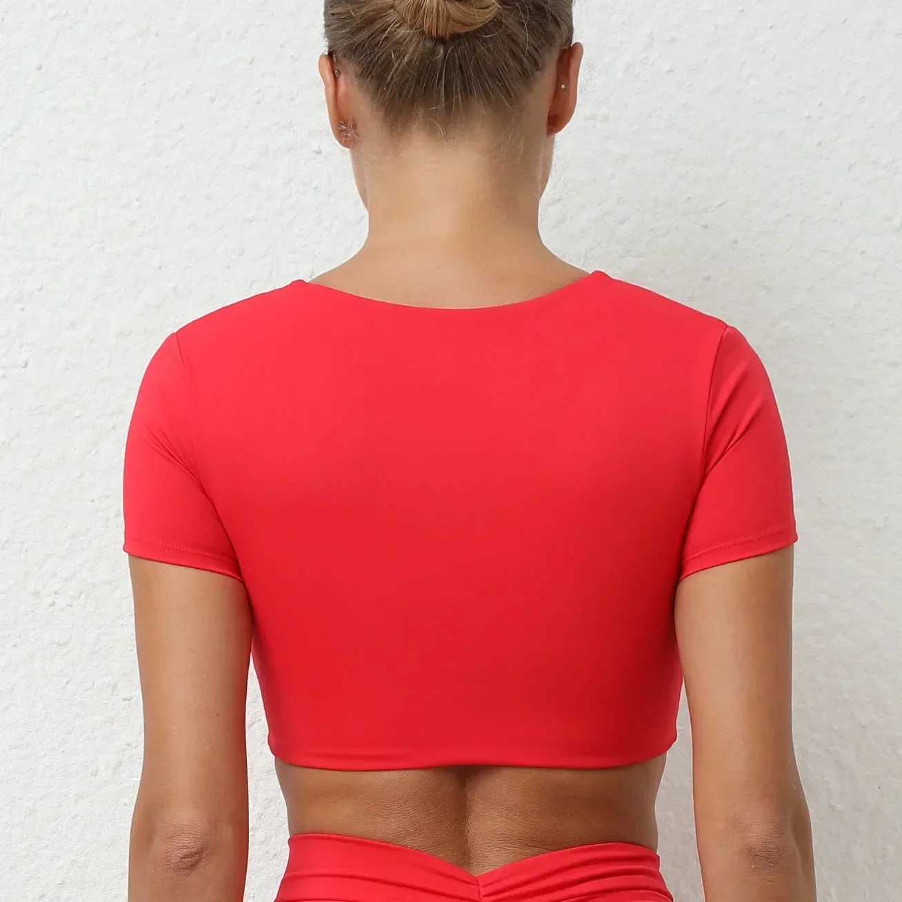 Womens sports tops aprons gym T-shirts 2024 sports crops womens sports shirts yoga clothes track and field clothes brown wine red white blue navy blue