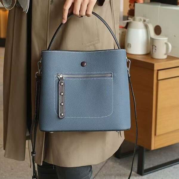 Luxury Bags Designer Genuine Leather Shoulder Bags Women's Large Capacity Totes Bucket New Beach Bags High Quality Texture Cross Body Bag