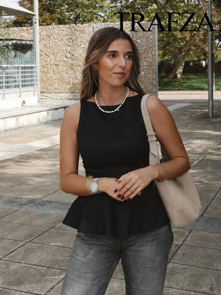 TRAFZA Womens Fashion Simple Stacked Decorative Slim Fit 3-Color Top Female Elegant Round Neck Sleeveless Ruffle Zipper Top 250408