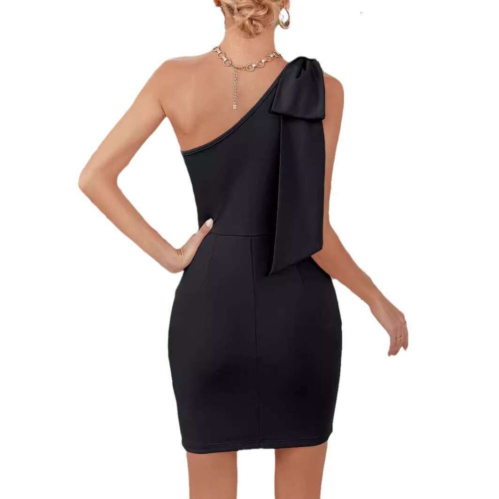 European and American Spring/Summer Women's Single Shoulder Solid Color Strap Bag Hip Dress 2025 New Casual Versatile Fashion Clothing