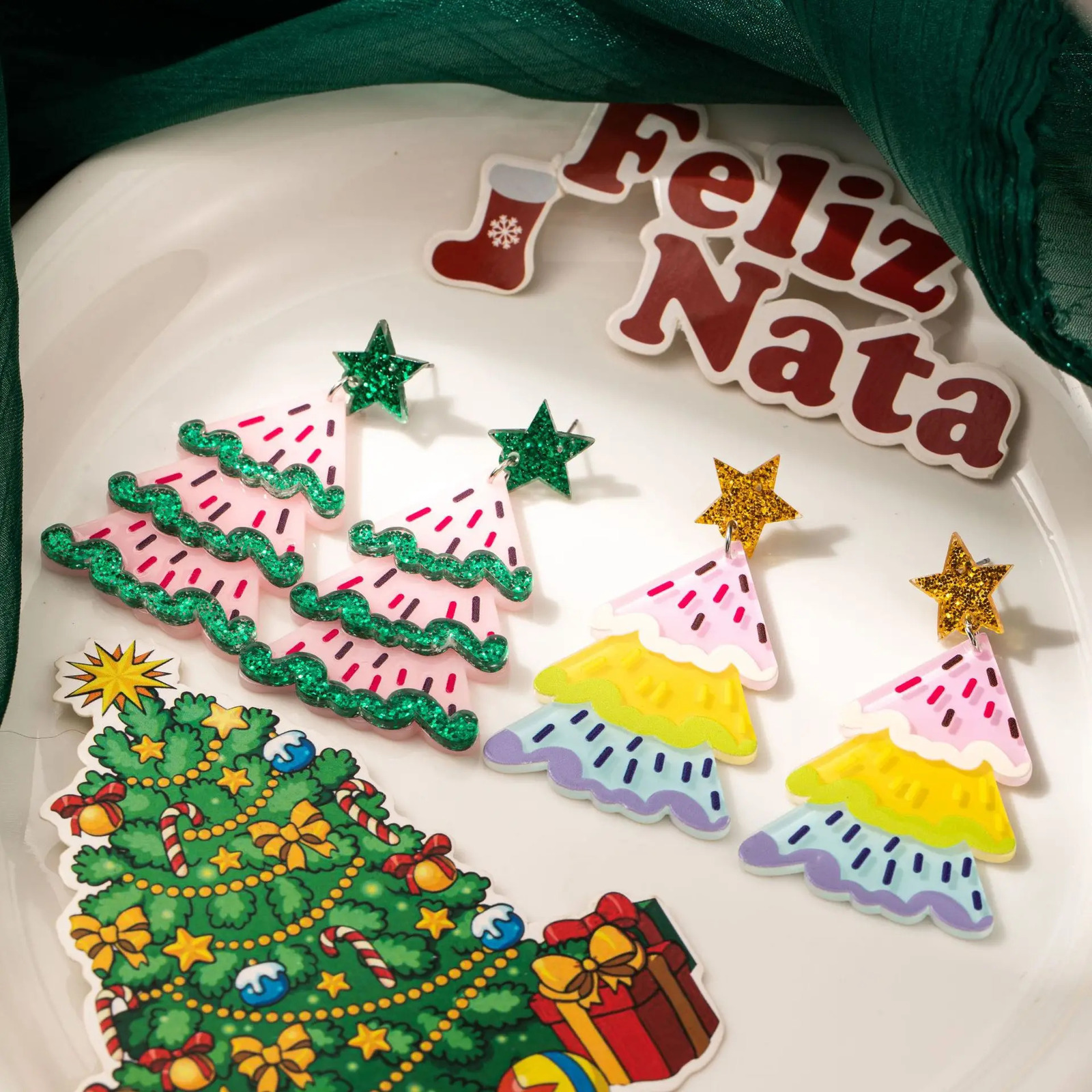 Sparkly Christmas Tree Earrings with Glitter Cute Acrylic Dangle Earring Drops for Womens Christmas Party Festival Accessories 251031