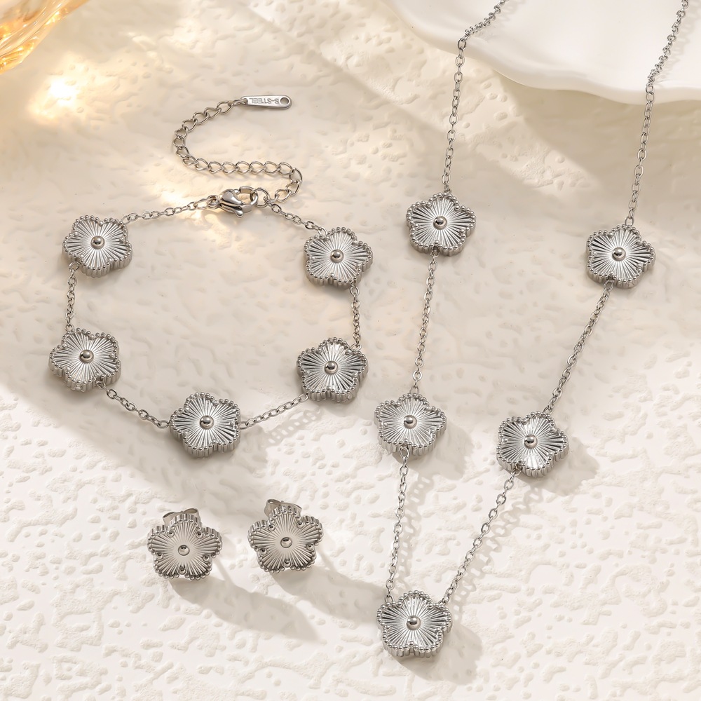 Designer Necklace For Women's Necklace Titanium Steel Necklace Bracelet And Earring Collection Personality Simple Style Luxury Fashion Necklace 3