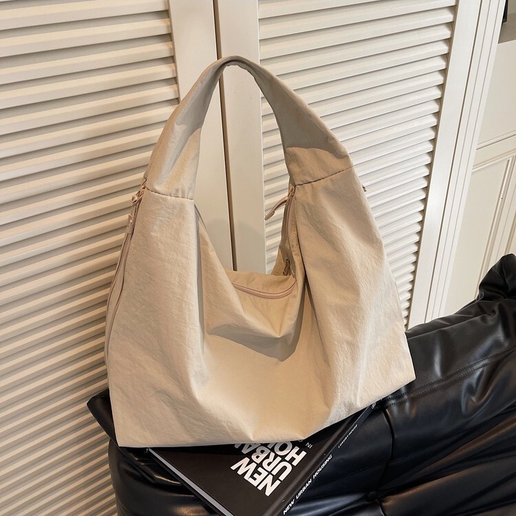 Nylon Tote Large Capacity Trendy Lazy Style Casual Shoulder Korean Version Daily Simple Commuter Bag Versatile