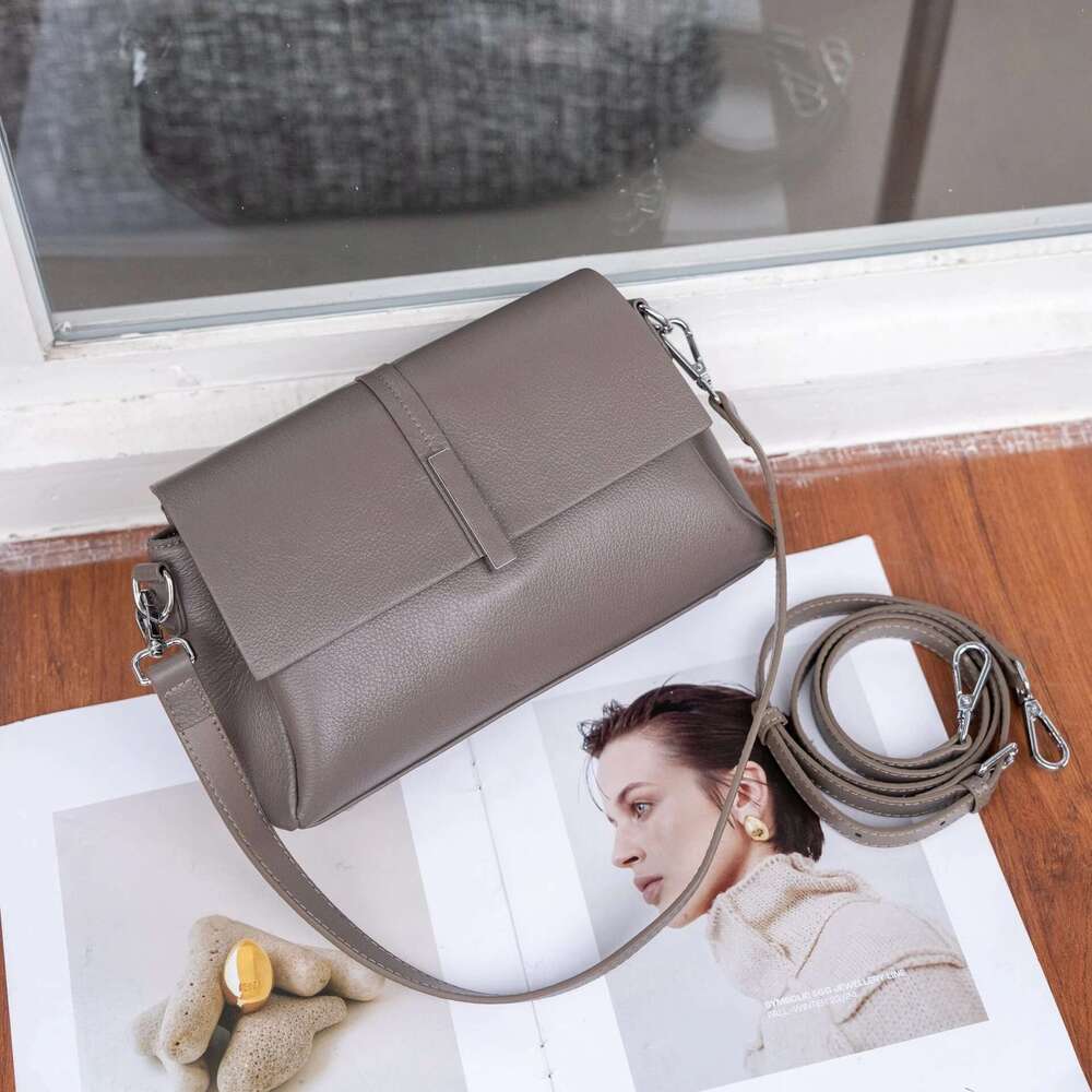 Natural Cow Leather Shoulder Bag - Chic & Versatile Commuting Crossbody, Small Square Underarm Handbag For Women