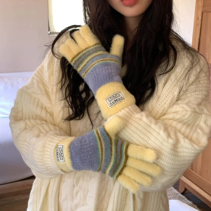 Colorful Striped Knitted Plush Gloves Winter Warm Women Gloves Outdoor Cycling Sports Touch Screen Girls Five-fingered Gloves 251106