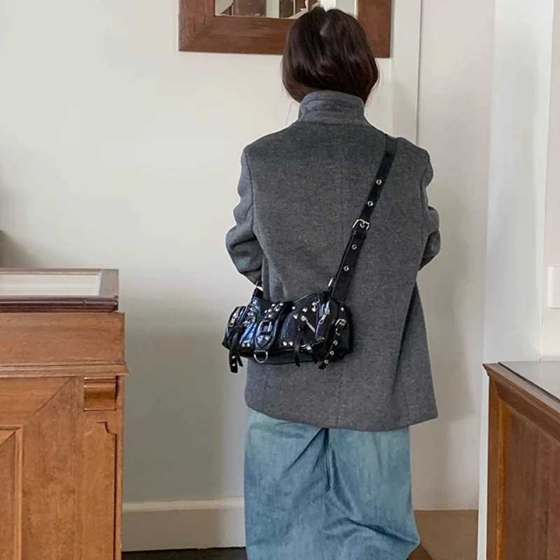 Locomotive Underarm Bags for Women FAshion Design Hot girls Zipper Shoulder Bag RETRO PU Leather Messenger Bag Handbags K251110