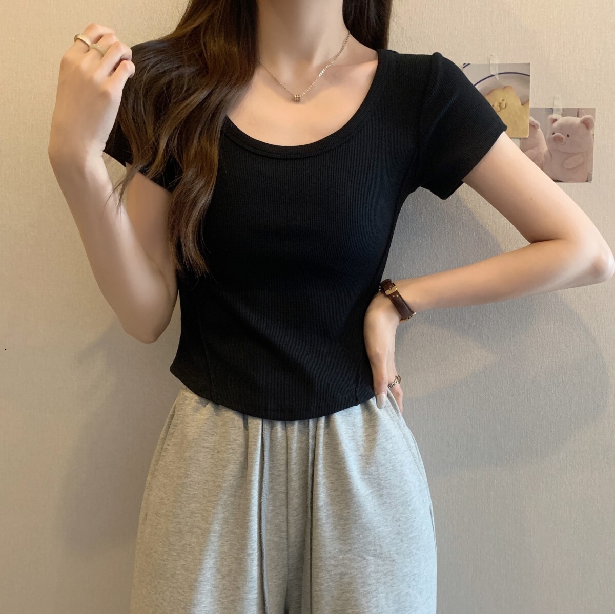 2025S Designer Women S T Shirt Irregular U Neck Short Sleeved T Shirt For Women In Summer Korean Version Slim Fit High Waisted Short Student Solid Col