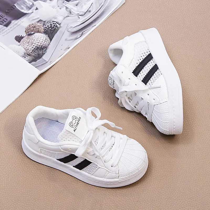 Childrens Sports Shoes Mesh Surface Breathable Board Shoes 2024 Spring and Summer New Girls LeisureT251110