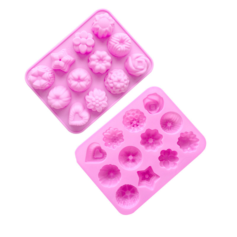 In Stock Wholesale Cake 12 Different Flower and Grass Shapes Silicone Mooncake DIY Handmade Soap Aromatherapy Mold