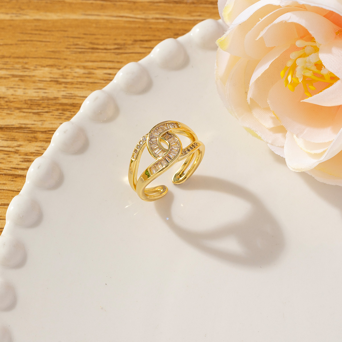 Korean Designer Ring Pig Nose Ring Minimalist Style Double Layer Open Ring For Women Unique Design Best Friend Index Fashion Ring Finger Ring 2024 New